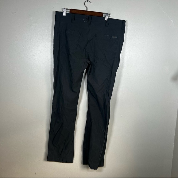Eddie Bauer Men's Black Cargo Pants - Picture 2 of 5
